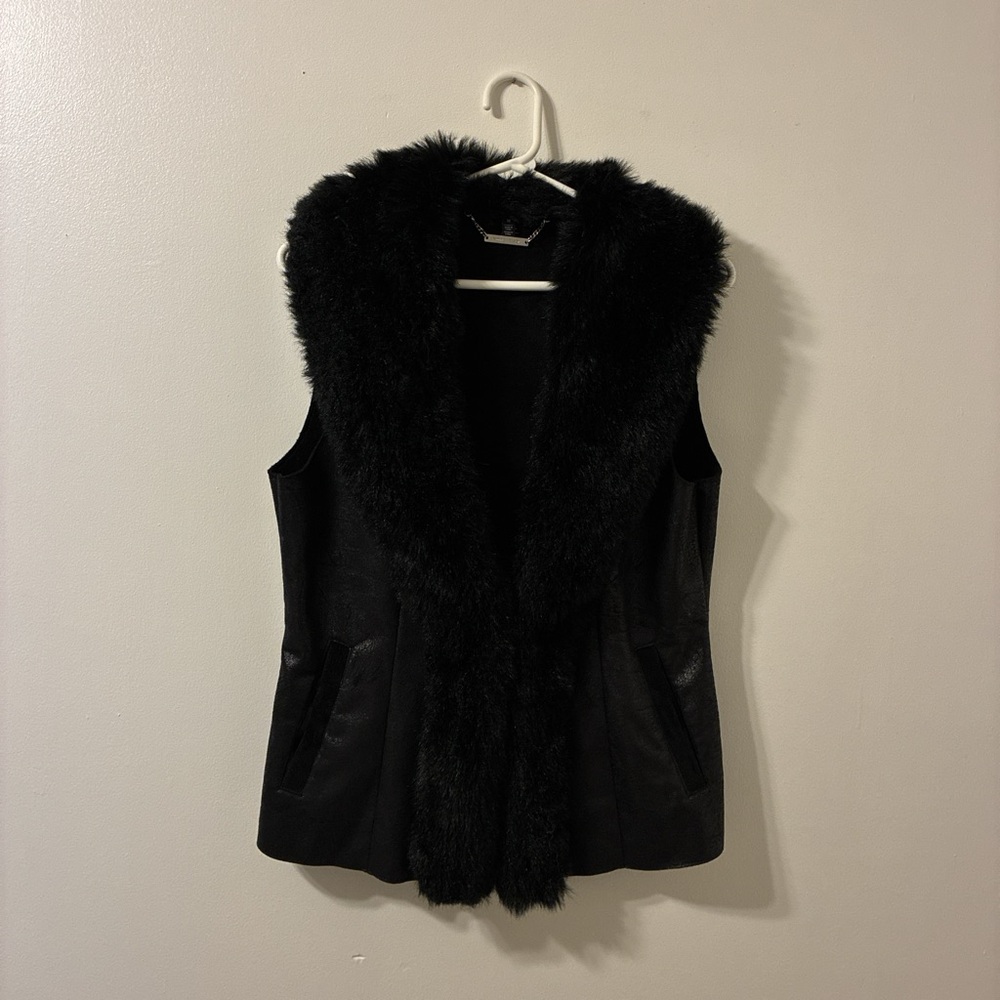 Chic Black Faux Fur Vest